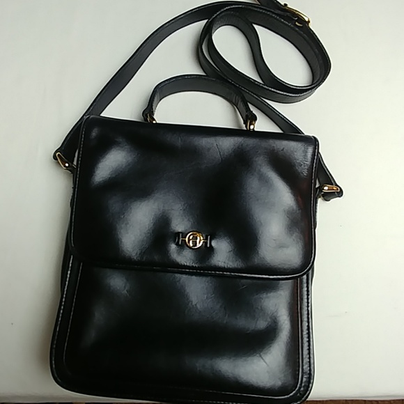 Etienne Aigner Handbags - Etienne Aigner, black messenger crossbody bag